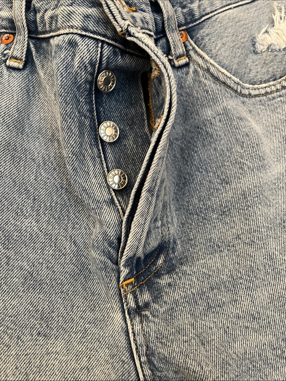 Agolde Parker Vintage Cut Off Short in Swapmeet size 30 - Picture 6 of 7